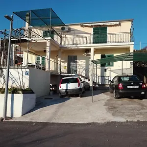 Anka I Antonio Apartament Drage